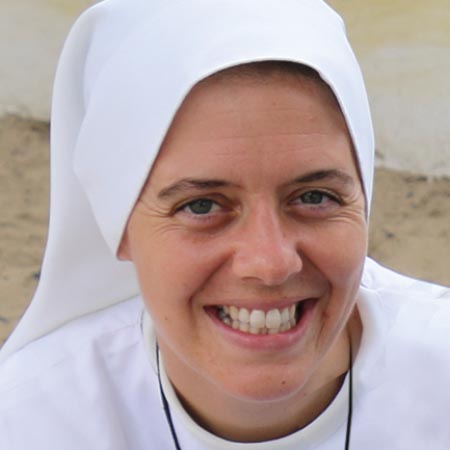 hermanaclare.com